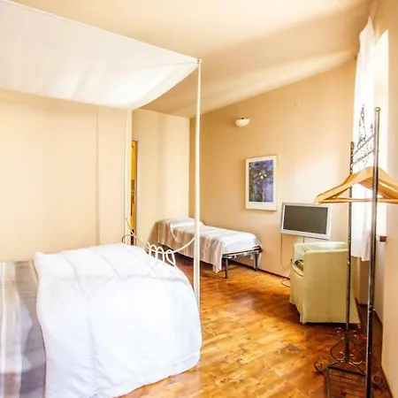 Nocleg ze śniadaniem Prigioni House Peschiera del Garda