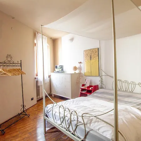 Prigioni House Bed & Breakfast Peschiera del Garda